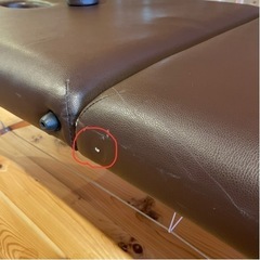 【マッサージベッド】ブラウン木製 高さ調整機能付きの画像