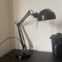 引越しするため低い値段でデスクライトを処理