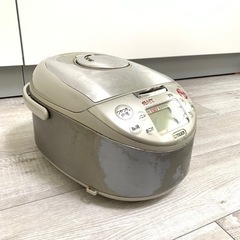 TIGER 炊飯器の画像