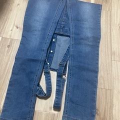 スキニー デニム サロペットの画像