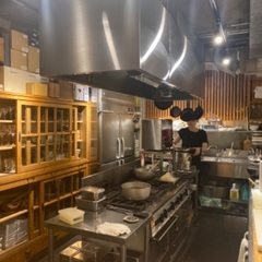 事業拡大に伴い、正社員の増員。店長候補、ソムリエ募集。の画像