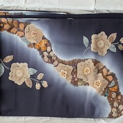 着物と帯の画像