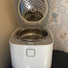 マイコン式低糖質炊飯器(保温機能付き)の画像