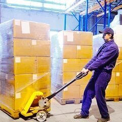 【受付終了】作業内容はカンタン！工場内で製品を運ぶお仕事！❗時給...