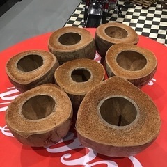 ヤシの実の鉢の画像