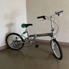 【北見市発】ノースイーグルNorthEagle折り畳み自転車ES-103 20AK39231 6段ギア 20インチ シルバー (E1705mkmY)