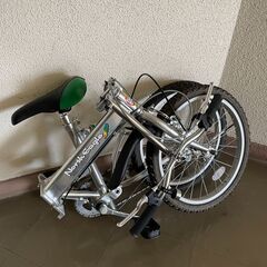 【北見市発】ノースイーグルNorthEagle折り畳み自転車ES-103 20AK39231 6段ギア 20インチ シルバー (E1705mkmY)の画像