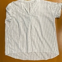 夏用ブラウスとロングカーディガンの画像