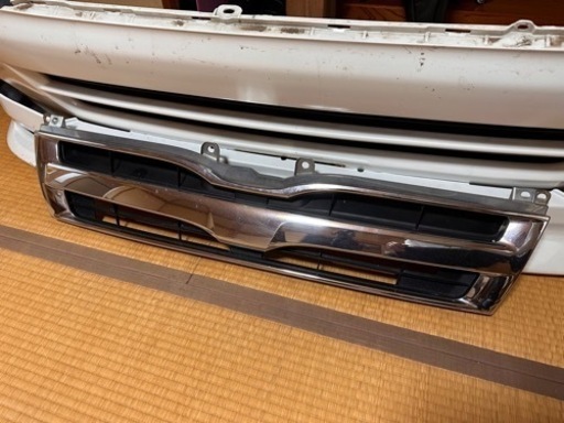 3型　ハイエース　グリル