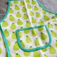 キッズ エプロン 洋梨 100～120cmの画像