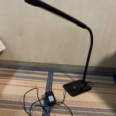 卓上ライト　黒