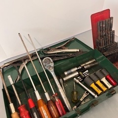 【お得！】自動車メンテナンス他プロ用工具セット 定価10万強 お得！】自動車メンテナンス他プロ用工具セット 定価10万強