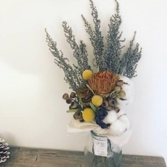 ストエベ　他の植物と一緒に花瓶にさしたら素敵、朽ち知らずくらい長持ちの画像