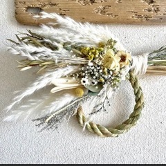ストエベ　他の植物と一緒に花瓶にさしたら素敵、朽ち知らずくらい長持ちの画像