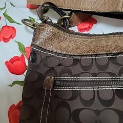 茶色COACHバックの画像