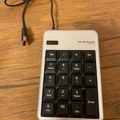 エレコム テンキー 有線 メンブレン Mサイズ USBポート付 ...