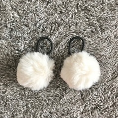 ヘアゴム(ポンポン)