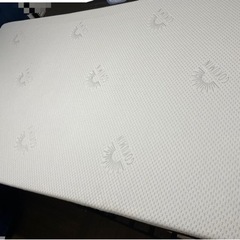 値下げしました！！セミダブルマットレス　2枚セットの画像