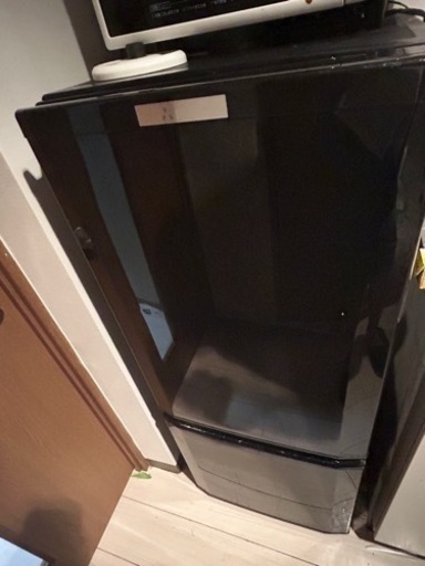 三菱　ノンフロン冷凍冷蔵庫　146L 黒