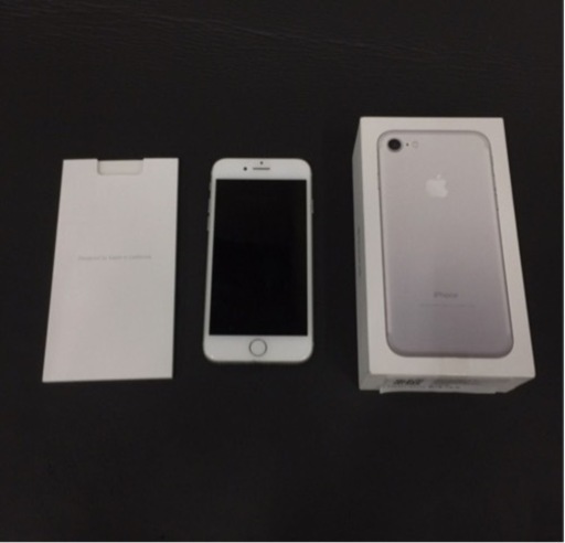 au Apple iPhone 7 MNCF2J/A シルバー 32GB スマホ 本体 利用制限〇 SIMロック解除済