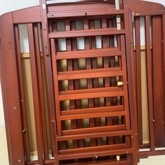 ベビーベッドの画像
