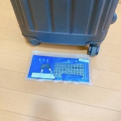 決まりました【Mサイズ】キャリーケース【鍵付き】の画像