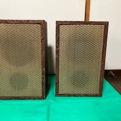 スピーカーボックス　2個