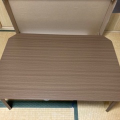 値下げ　木目折れ脚テーブル(箱入り新品)