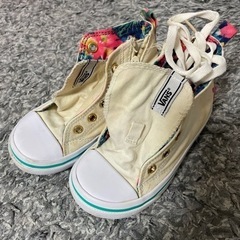 vansキッズスニーカー