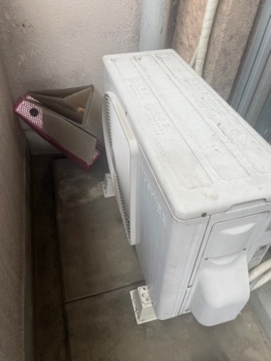 ルームエアコン　早い者勝ち