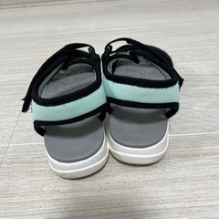 NUOVO キッズサンダル21cmの画像
