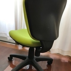 昇降式　椅子の画像