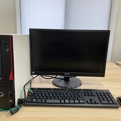 パソコン　デスクトップPC キーボードマウスセット　FUJITS...