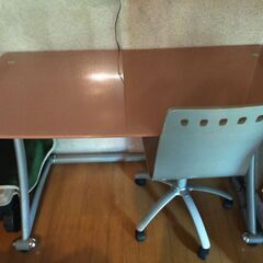 机　ガラスの画像