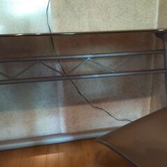 机　ガラスの画像