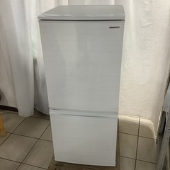 【送料込】SHARP 冷蔵庫　SJ-D14E-W 2019 SHARP 冷蔵庫 ホワイト SJ-D14E-W （2019年式・137L) SHARP 冷蔵庫