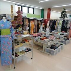 【サンタさんでお馴染み】　総合リサイクルショップ 　スマイルサンタ　上田店 − 長野県