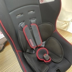 【中古】TOYOTA純正　チャイルドシート　黒色赤ライン入