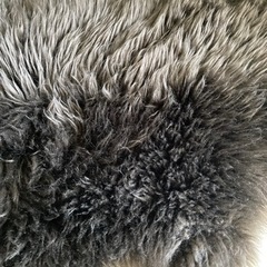 IKEA SKOLD 羊皮 ラグ 2点セットの画像
