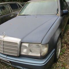 メルセデス―ベンツ124-E220数の少ない部品取り車です