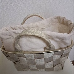 ゴールドバッグの画像