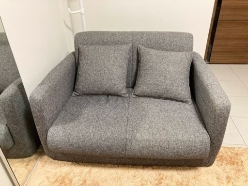 【美品】ソファーベッド 2人掛け コンパクト クッション付 簡易ベッド