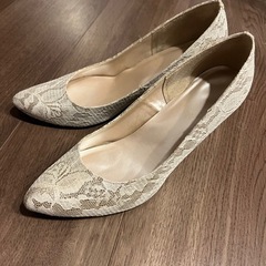 Lazy Swan パンプス　23.5cm