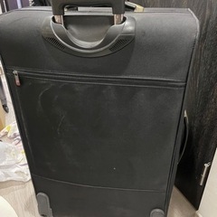 大きい　スーツケース　黒の画像