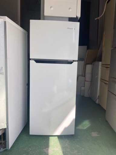 【急募‼️本日13:00まで】Hisense120L美品2018年冷蔵庫