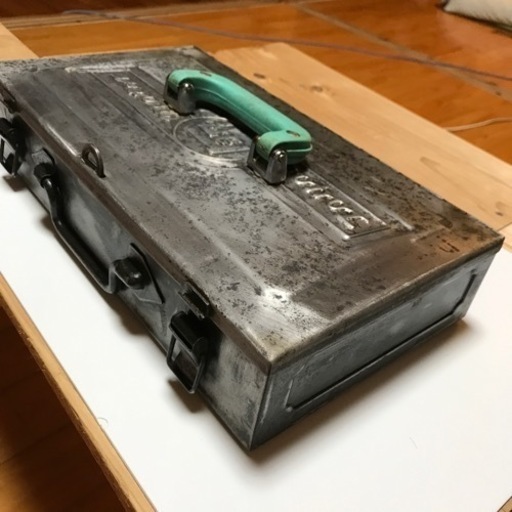 トヨタ　アンティーク工具箱　鉄製
