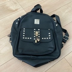 中古　黒　リュック