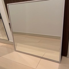 鏡の画像