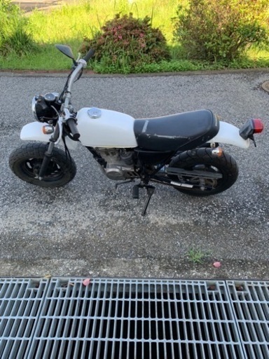 ホンダ　エイプ50 fi （インジェクション)現車確認の為一旦停止します。