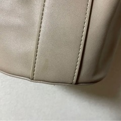 GU  ワンハンドルショルダーバッグ　グレージュの画像